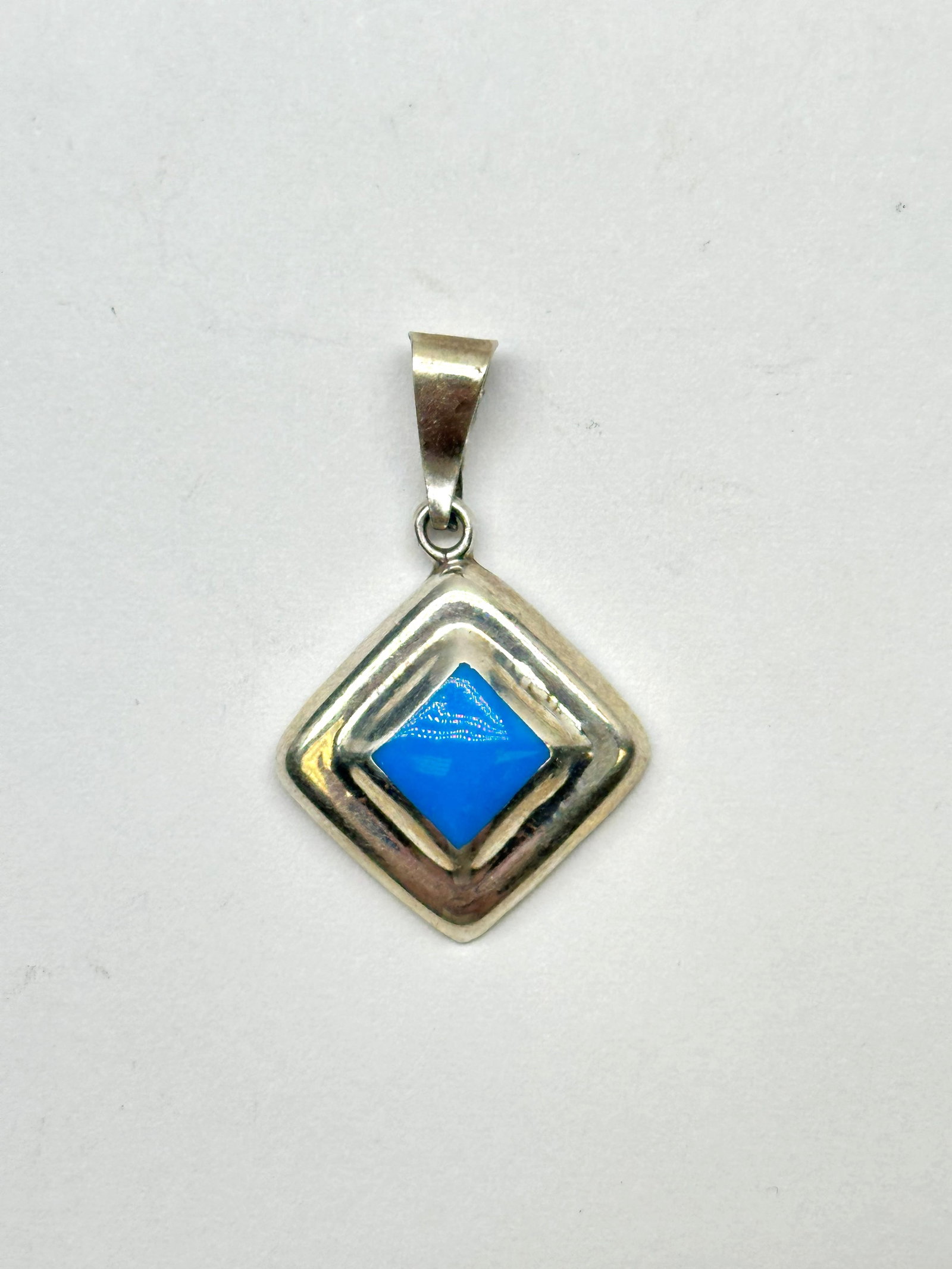 Sterling Sleeping Beauty Turquoise Pendant 2 Grams (1 of 4)