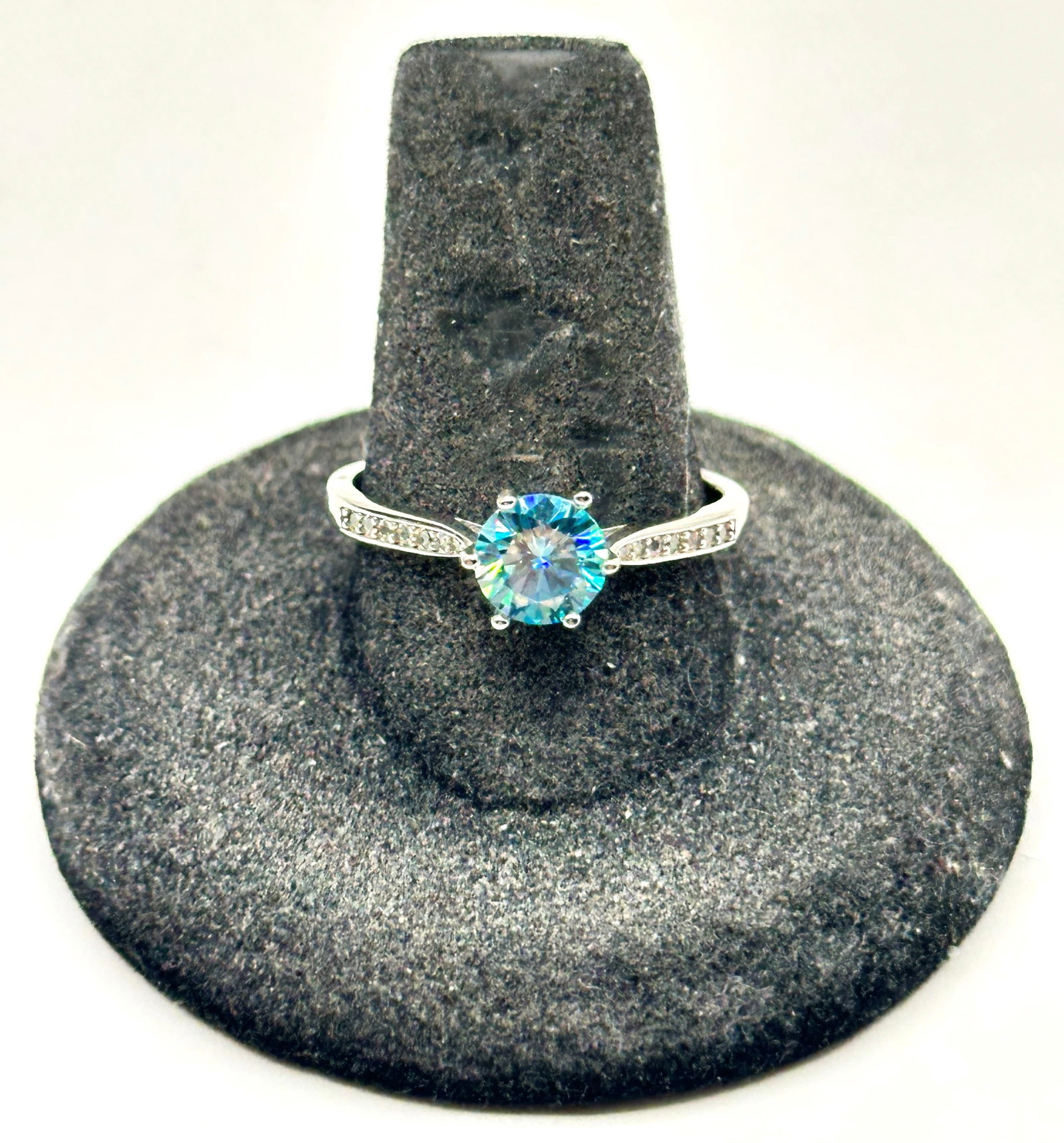 Sterling Blue Moissante 1/2 Carat Ring 2 Grams Size 9.25: Sterling Blue Moissante 1/2 Carat Ring 2 Grams Size 9.25