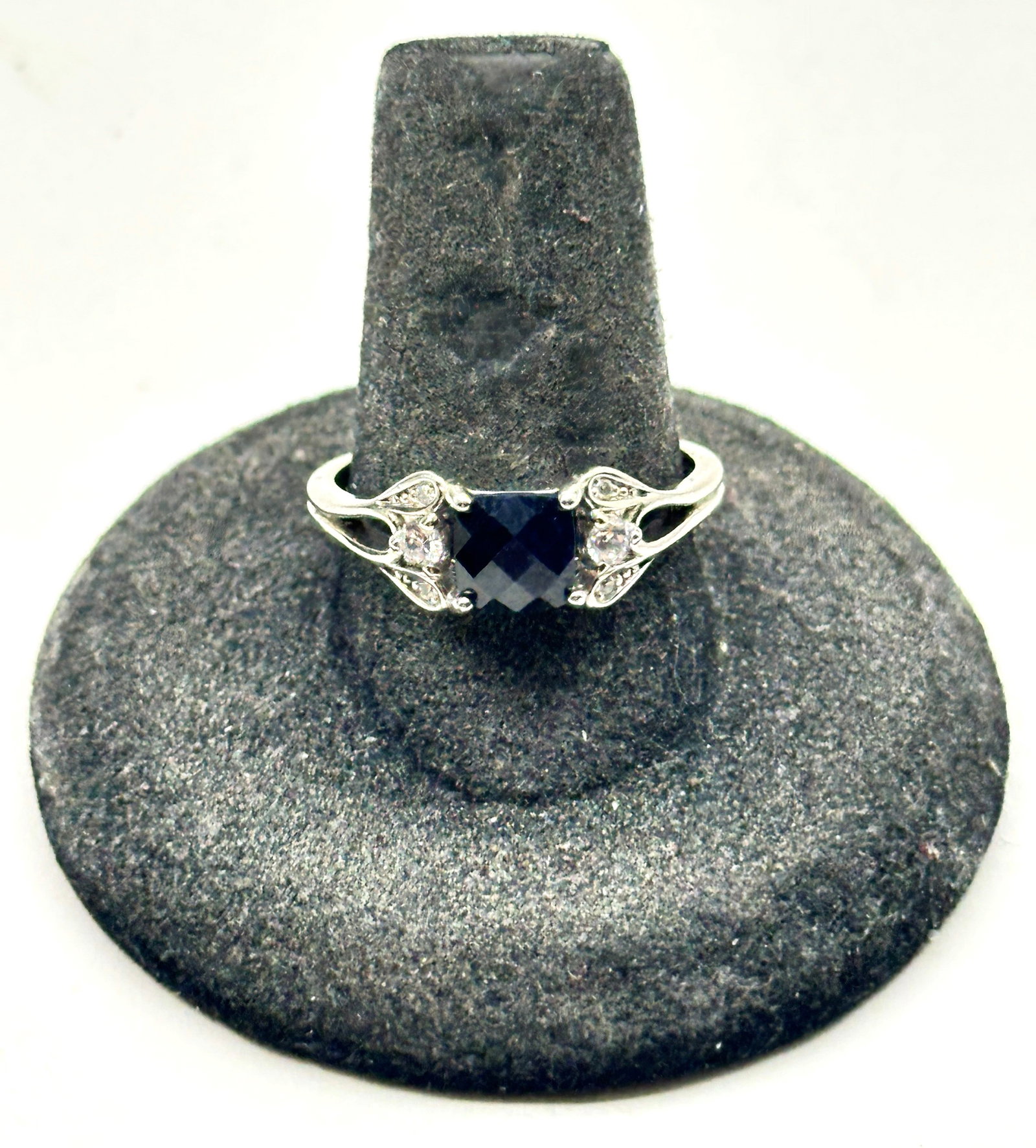Sterling Blue Sapphire/CZ Ring 3 Grams Size 9: Sterling Blue Sapphire/CZ Ring 3 Grams Size 9