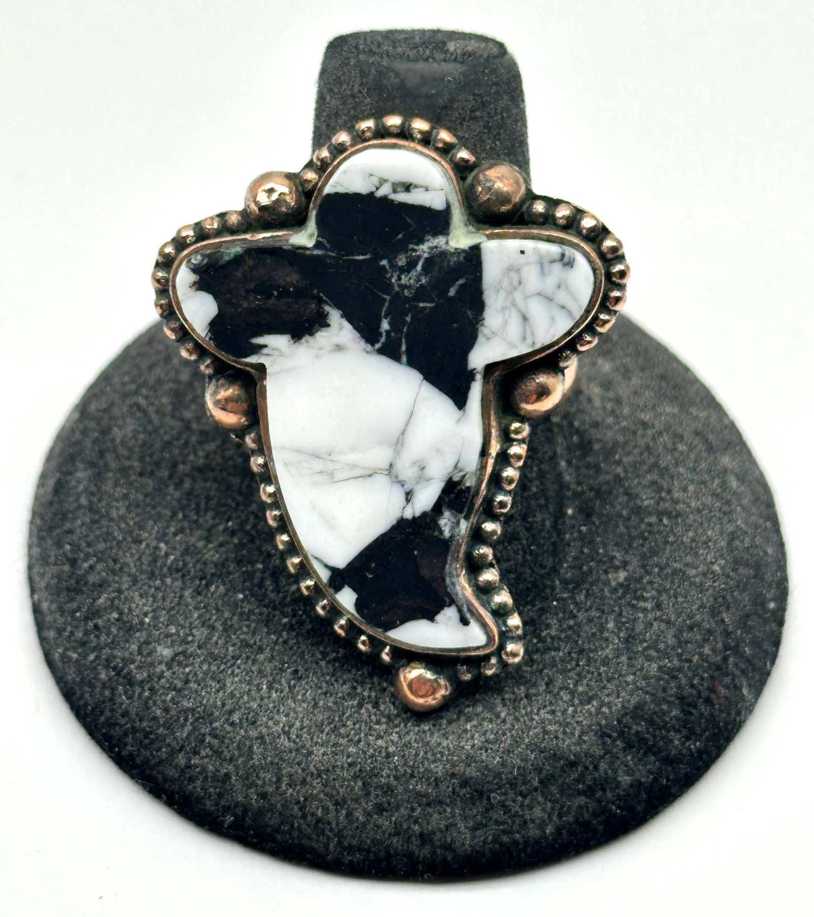 Copper White Buffalo Ring 13 Grams Size Adjustable: Copper White Buffalo Ring 13 Grams Size Adjustable