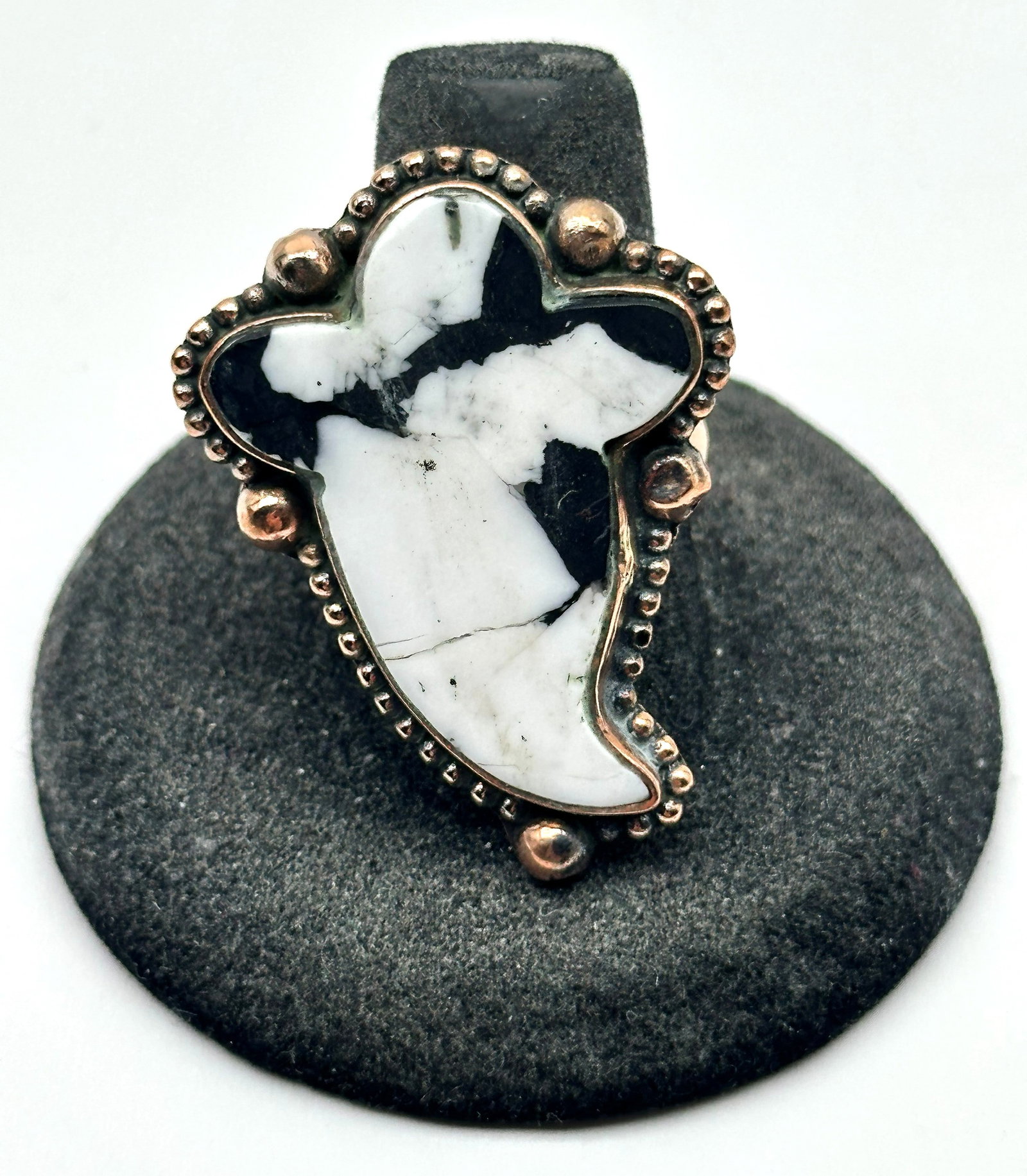 Copper White Buffalo Ring 11 Grams Size Adjustable: Copper White Buffalo Ring 11 Grams Size Adjustable