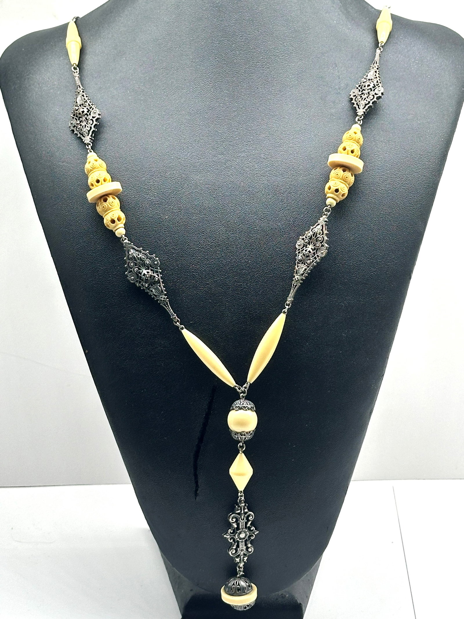 34" Costume Necklace 53 Grams (1 of 4)