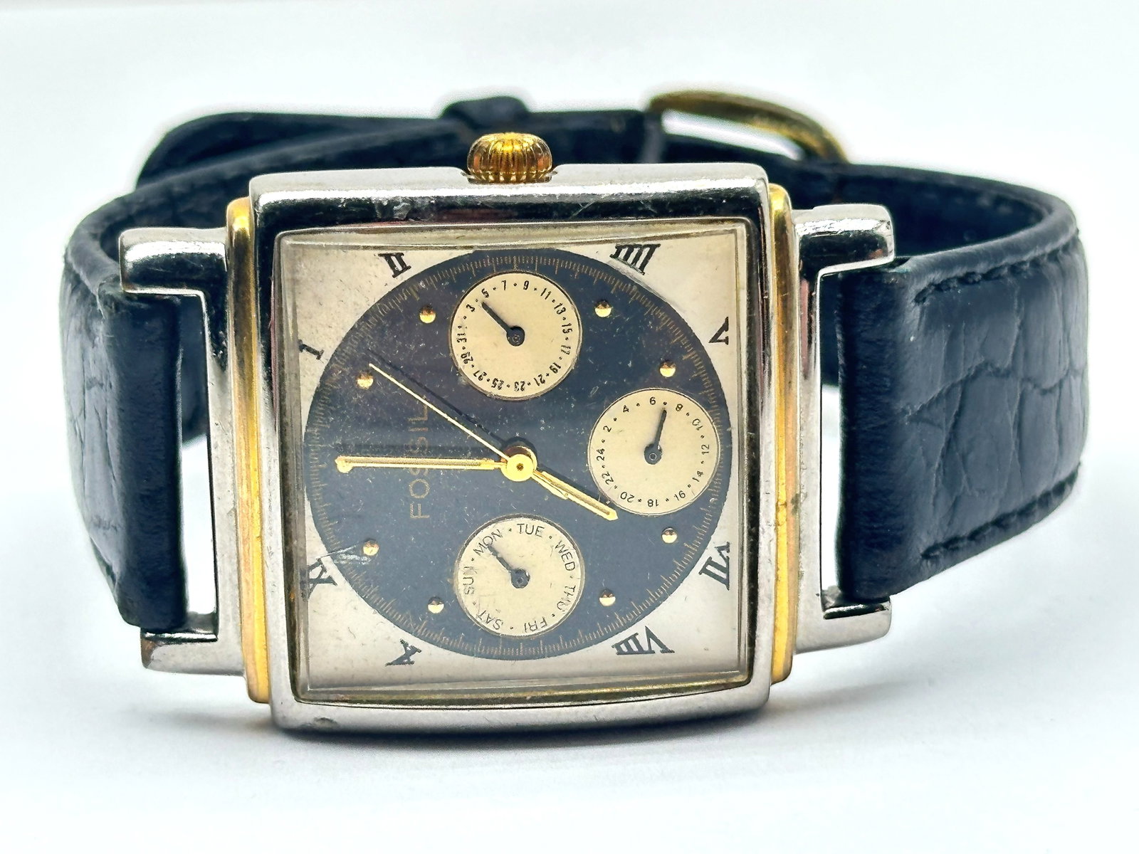 Vintage Fossil Watch (Untested) 30 Grams: Vintage Fossil Watch (Untested) 30 Grams