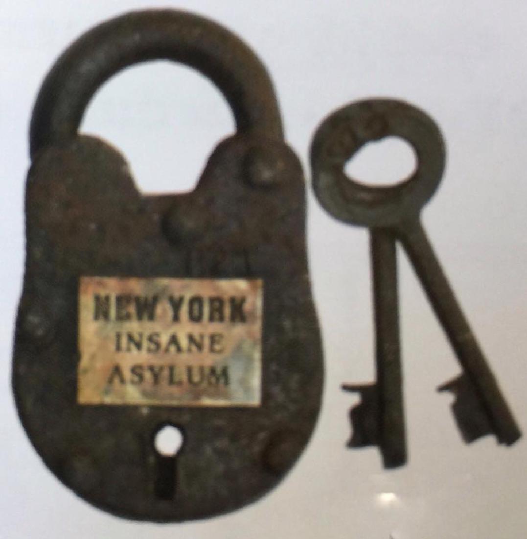NY INSANE ASYLUM CAST IRON GATE PADLOCK - 2.5" X 1.5": N/A