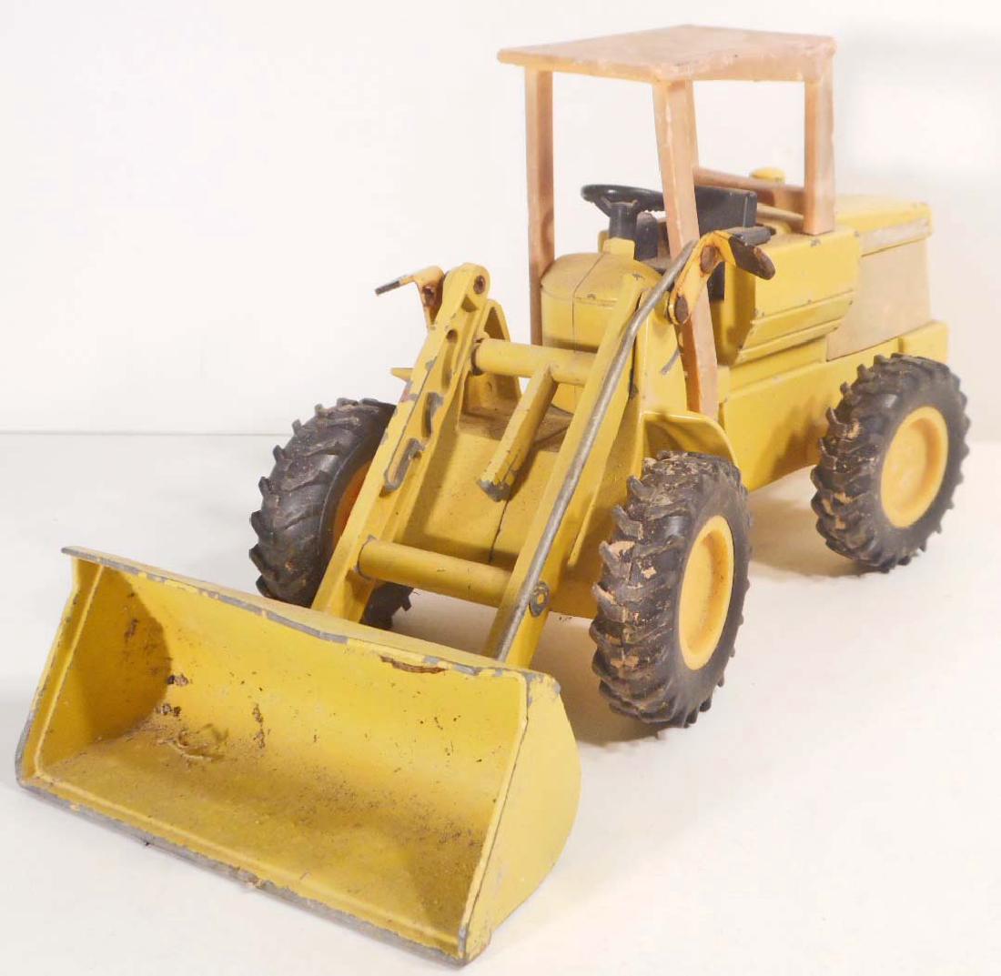 VINTAGE ERTL BULLDOZER TOY TRUCK: 11" long
