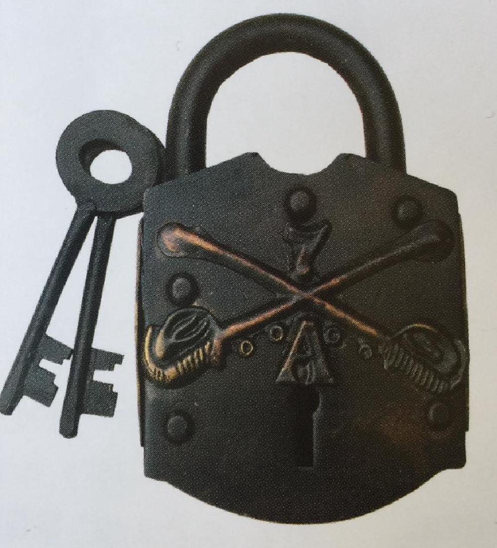 7TH CAVALRY BRASS AND STEEL AMMO BOX PADLOCK W/ KEYS: 3" X 4"