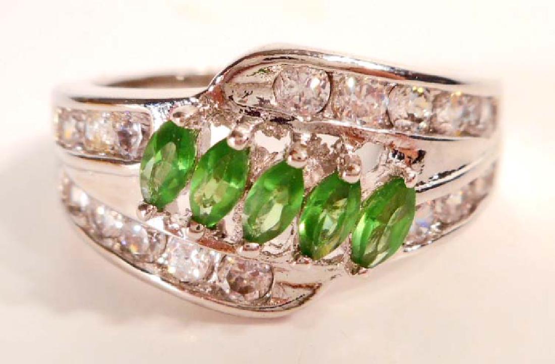 STERLING SILVER EMERALD RING - SIZE 7.5 (1 of 1)