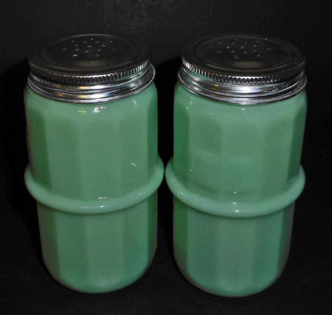 PAIR OF JADEITE SALT & PEPPER SHAKERS (1 of 1)