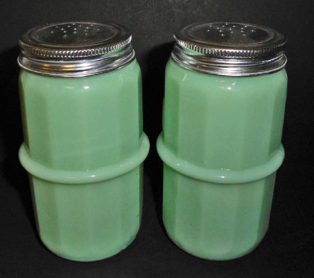 PAIR OF JADEITE SALT & PEPPER SHAKERS (1 of 1)