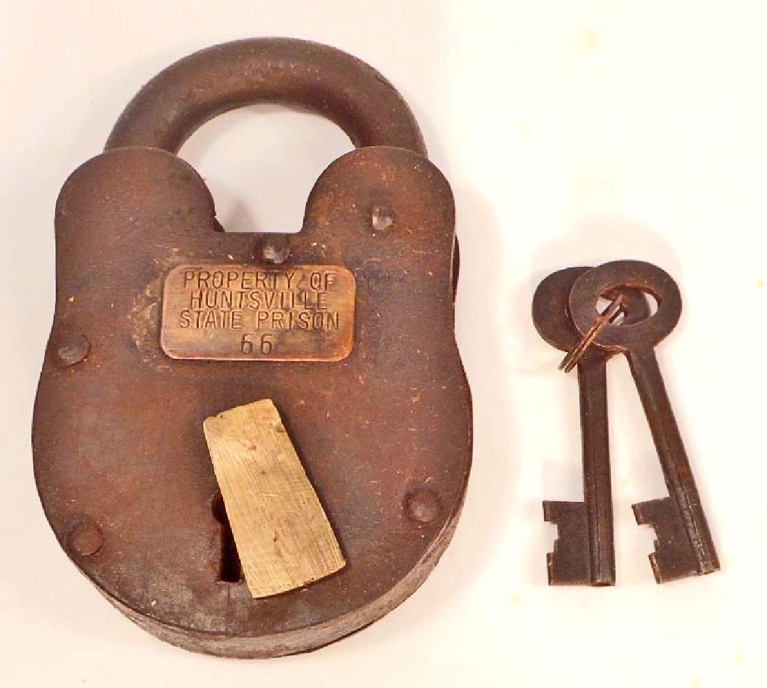 CAST IRON HUNTSVILLE STATE PRISON PADLOCK W/ KEYS (1 of 1)