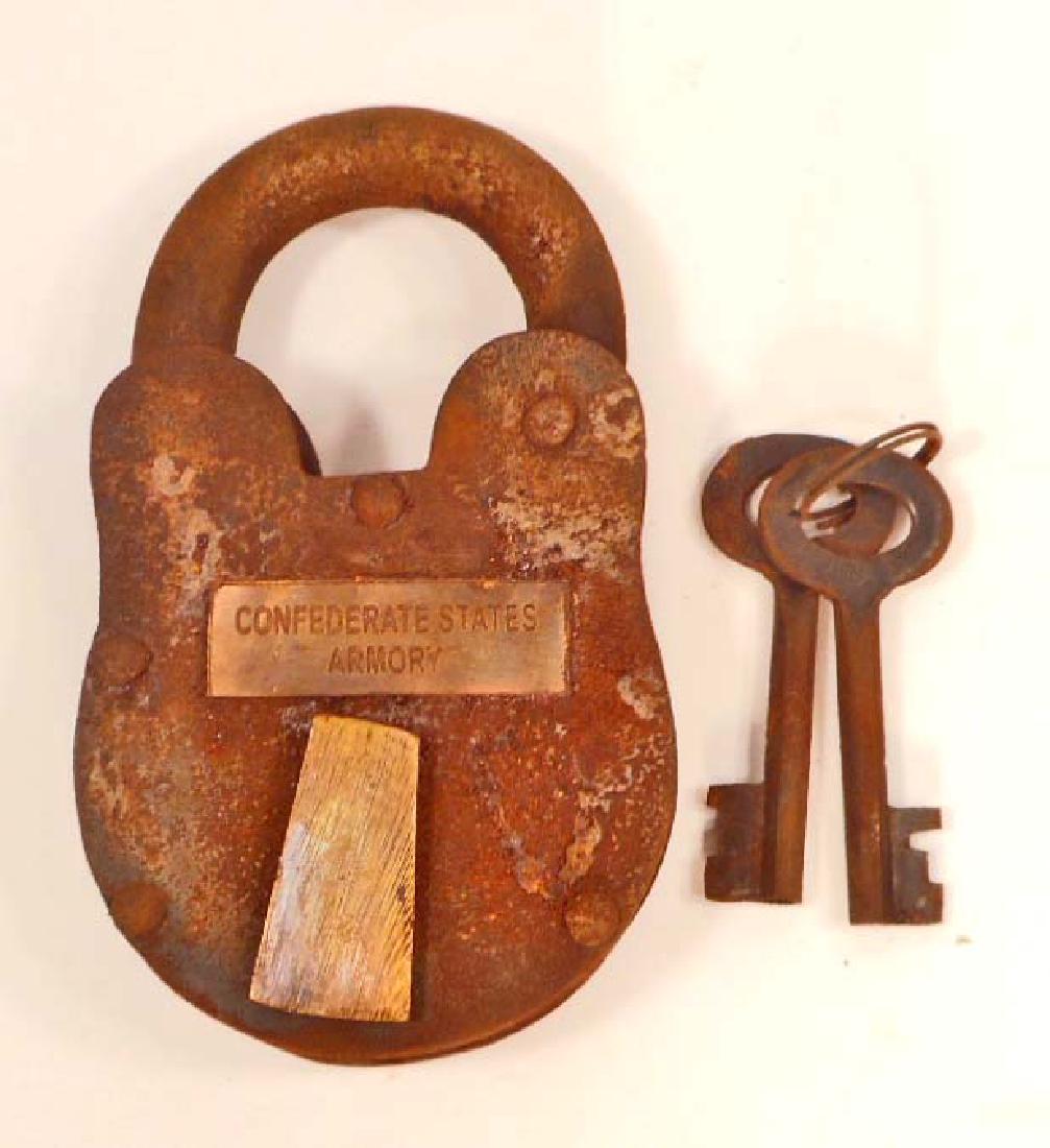 CAST IRON CONFEDERATE STATES ARMY PADLOCK WITH KEYS (1 of 1)