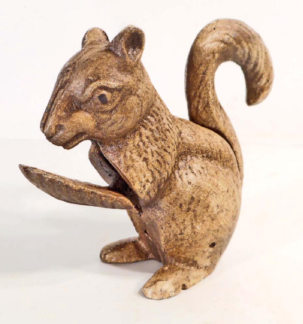 SQUIRREL CAST IRON NUT CRACKER - 4.25" TALL: N/A