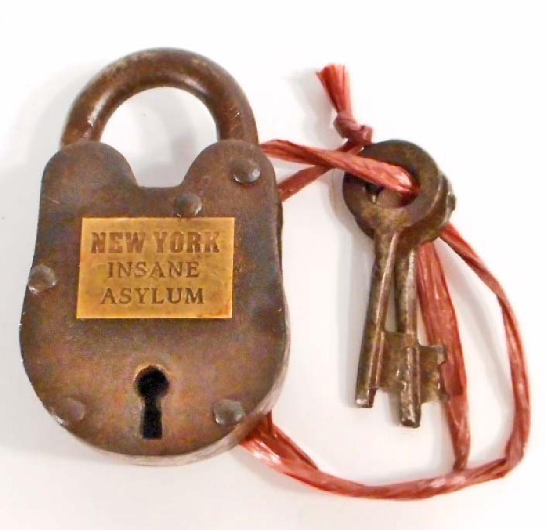 NY INSANE ASYLUM CAST IRON GATE PADLOCK - 2.5" X 1.5": N/A