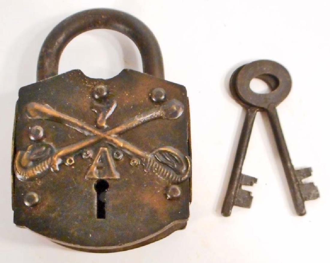 7TH CAVALRY BRASS AND STEEL AMMO BOX PADLOCK W/ KEYS: 3" X 4"