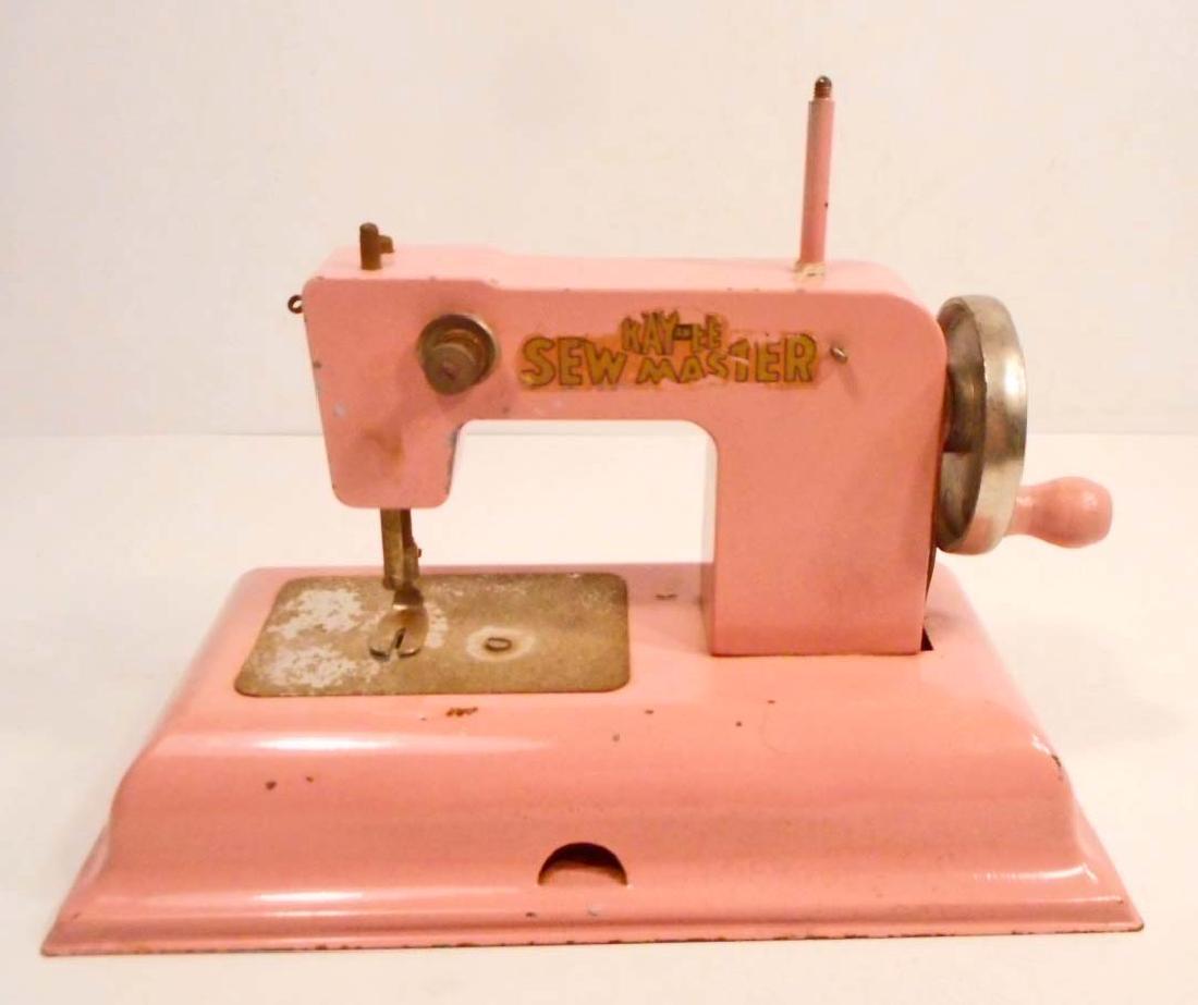 Vintage Kayanee Pink Metal Toy Sewing Machine
