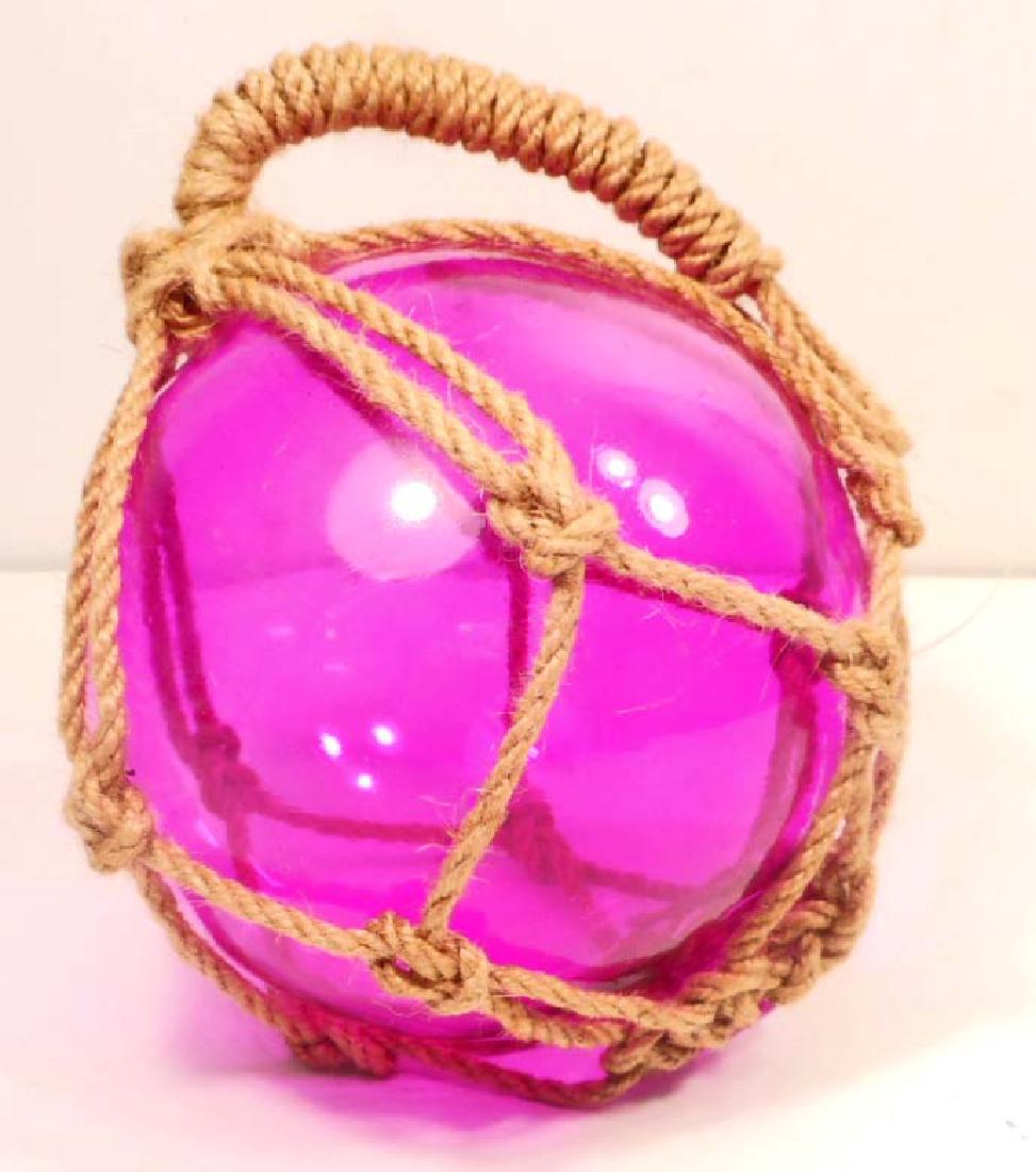 PURPLE GLASS FISHING FLOAT WITH NET : Lot 0222