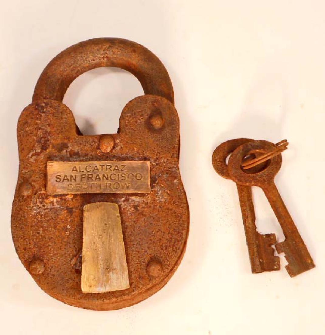 CAST IRON ALCATRAZ DEATH ROW PADLOCK W/ KEYS (1 of 1)