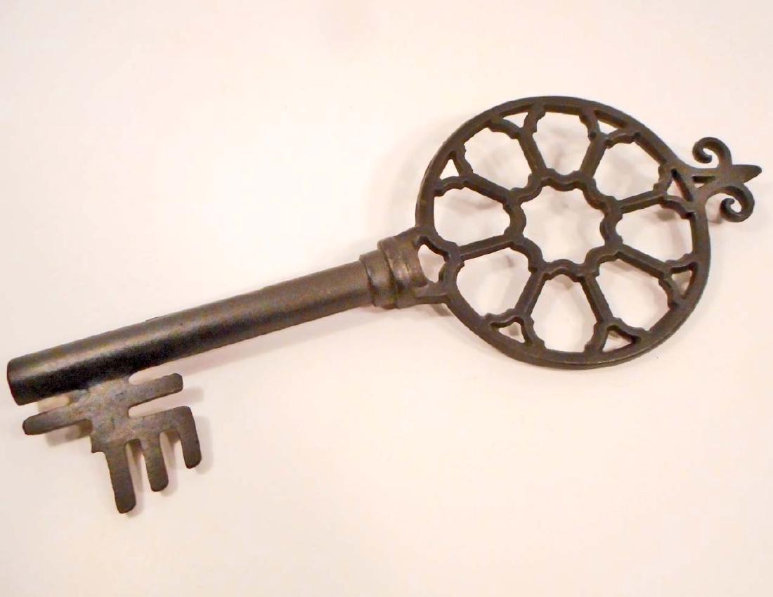 LARGE CAST IRON KEY: 13" LONG