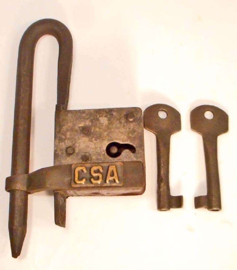 CSA CONFEDERATE STATES OF AMERICA CAST IRON AMMO BOX: With keys. 5" tall