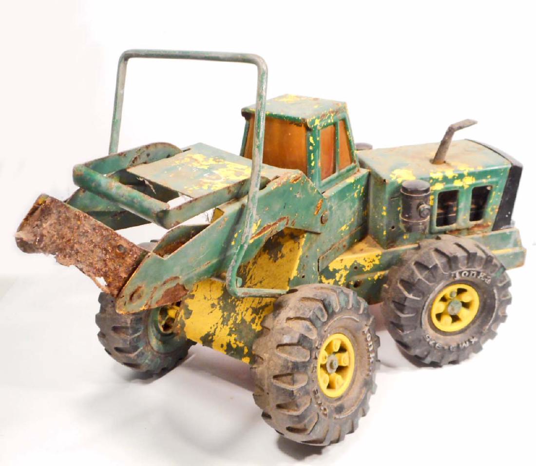 VINTAGE METAL TONKA DOZER TRACTOR: 22" long