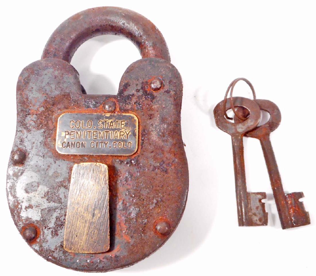 LARGE CANNON CITY COLORADO CAST IRON PADLOCK W/ KEYS: 5" tall