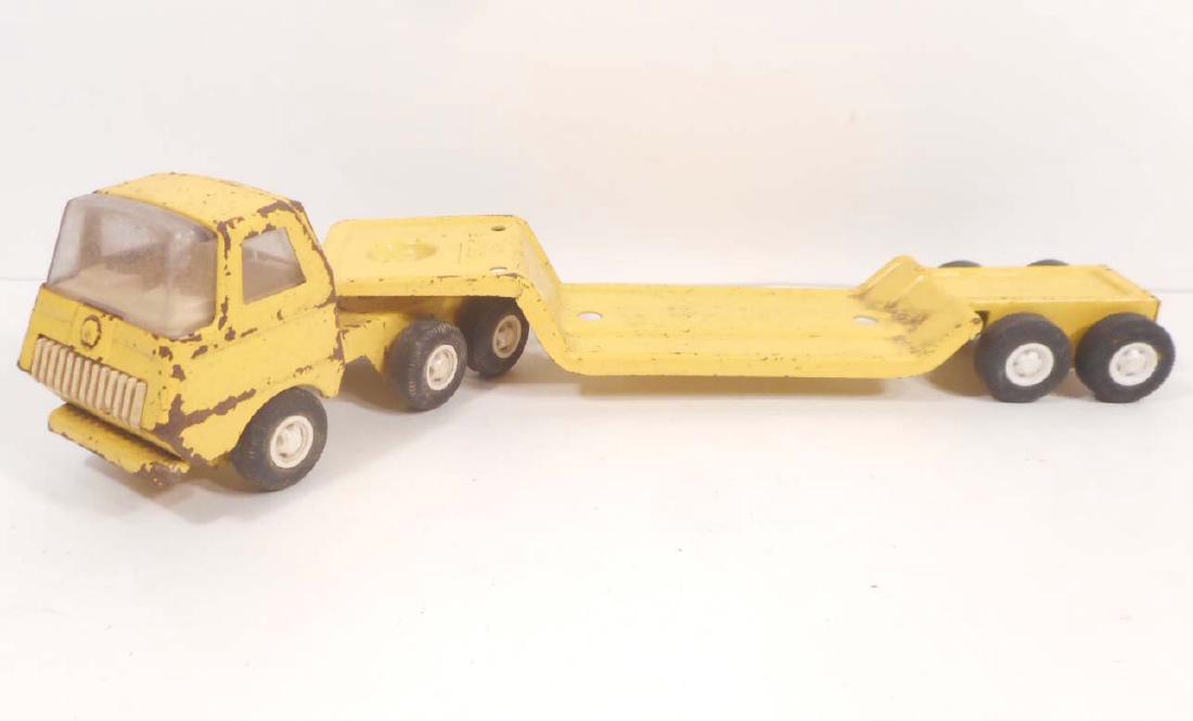 VINTAGE TONKA METAL FLATBED TRUCK AND TRAILER: 11" long together