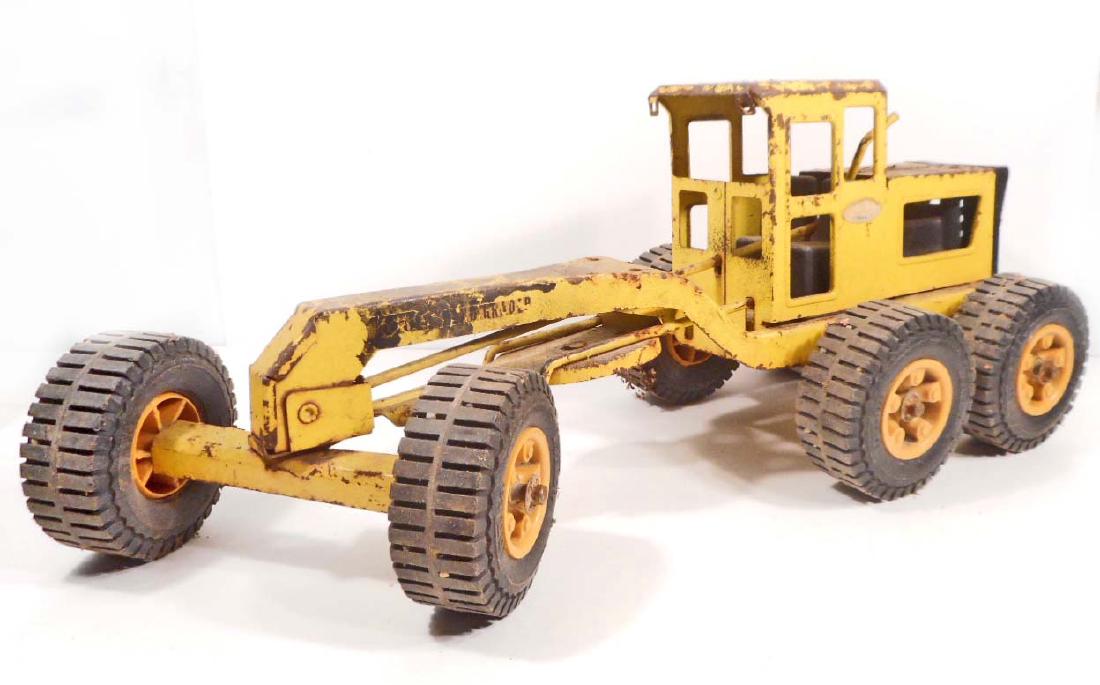 VINTAGE TONKA METAL ROAD GRATER: 16" long