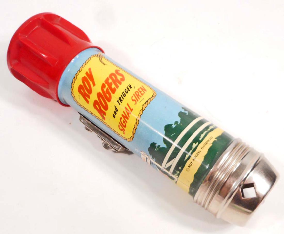 C. 1950'S ROY ROGERS & TRIGGER SIGNAL SIREN FLASHLIGHT: Roy Rogers & Trigger Signal Siren Toy Metal Flashlight