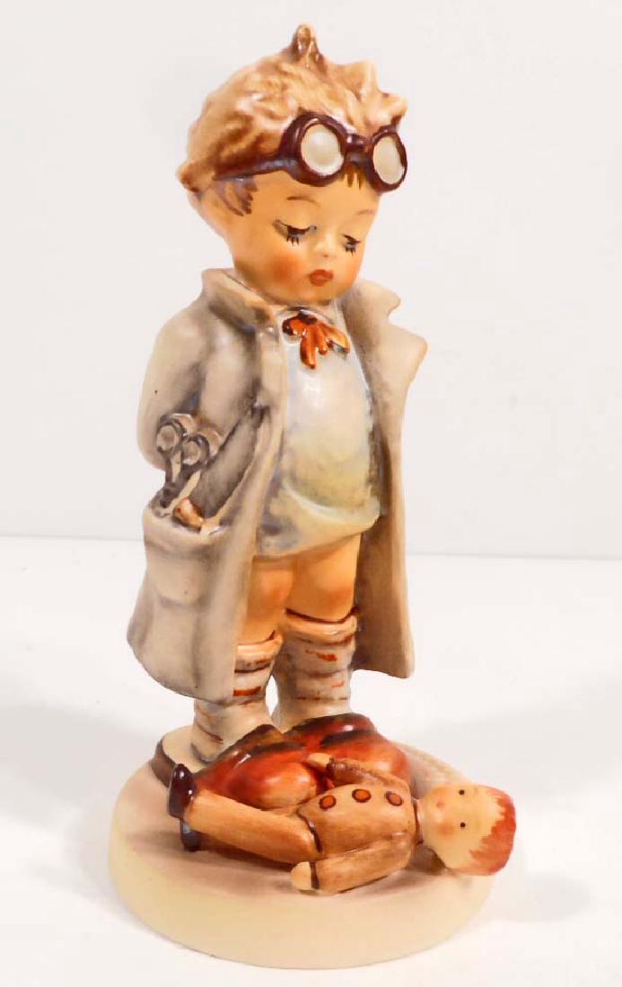 VINTAGE HUMMEL GOEBEL DOCTOR FIGURINE: Doctor TMK-5 MA52 5" tall