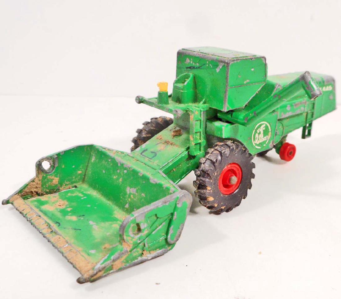 VINTAGE MATCHBOX LESNEY COMBINE HARVESTER: 5.5" long