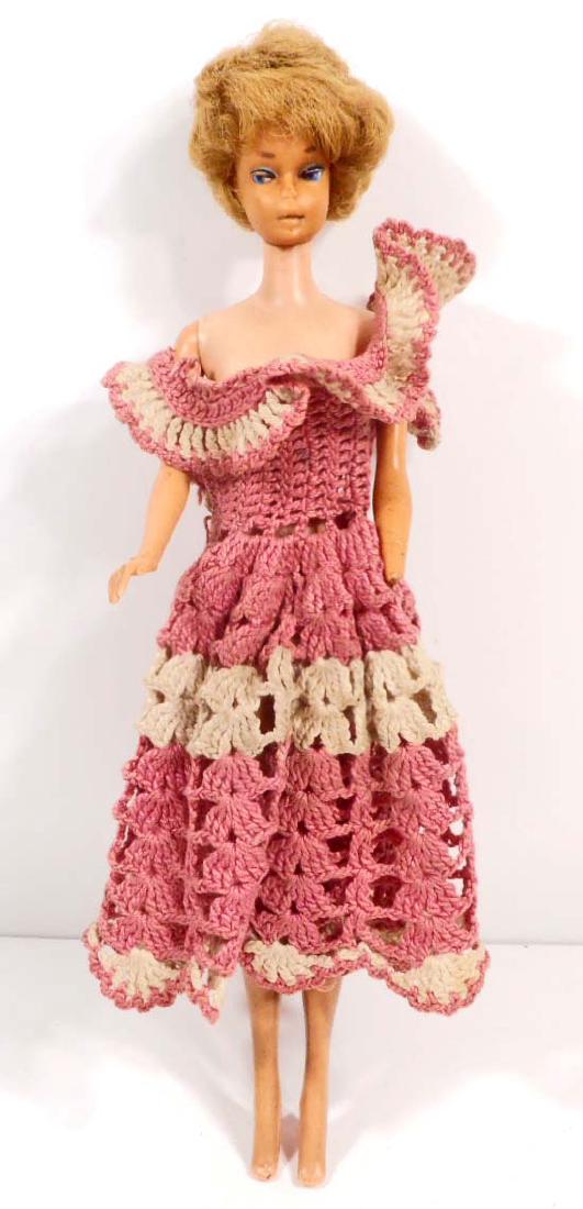 VINTAGE BLONDE BUBBLE CUT BARBIE DOLL: Does have some condition isues