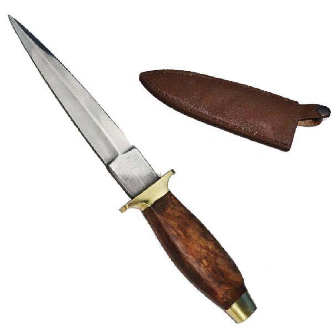 Revolutionary British Boot Knife w/ Brass Bolsters: Leather Sheath - 6 inch overall length.