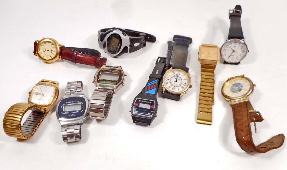 LOT OF 10 VINTAGE MENS WRIST WATCHES: Including Seiko, Waltham, Timex, more