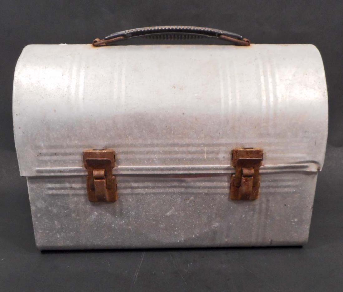 VINTAGE ALADDIN METAL LUNCH BUCKET: 10" long