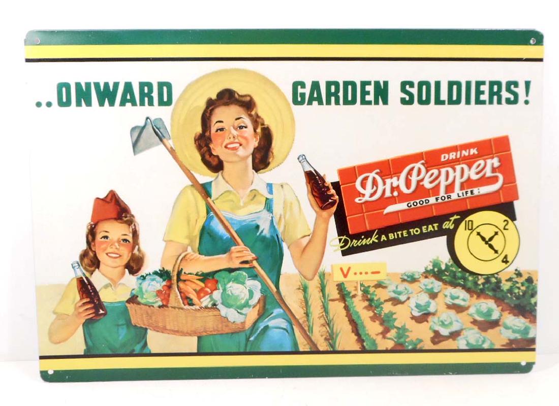 DR PEPPER ADVERTISING METAL SIGN: N/A