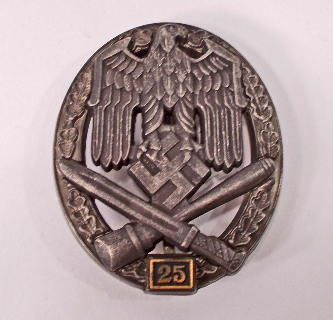 GERMAN NAZI ARMY WEHRMACHT 25 GENERAL ASSAULT COMBAT: Front shows a German eagle in the center with a crossed baynet and grenade below. All 3 are surrounded by an oval oak leaf wreath. There is a 25 at the base signifying 25 combat encounters with the en
