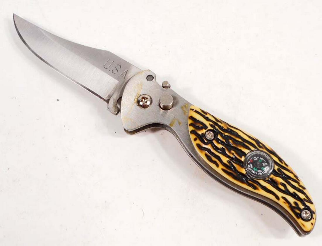 USA POCKET KNIFE W/ COMPASS IN HANDLE: 4" long closed