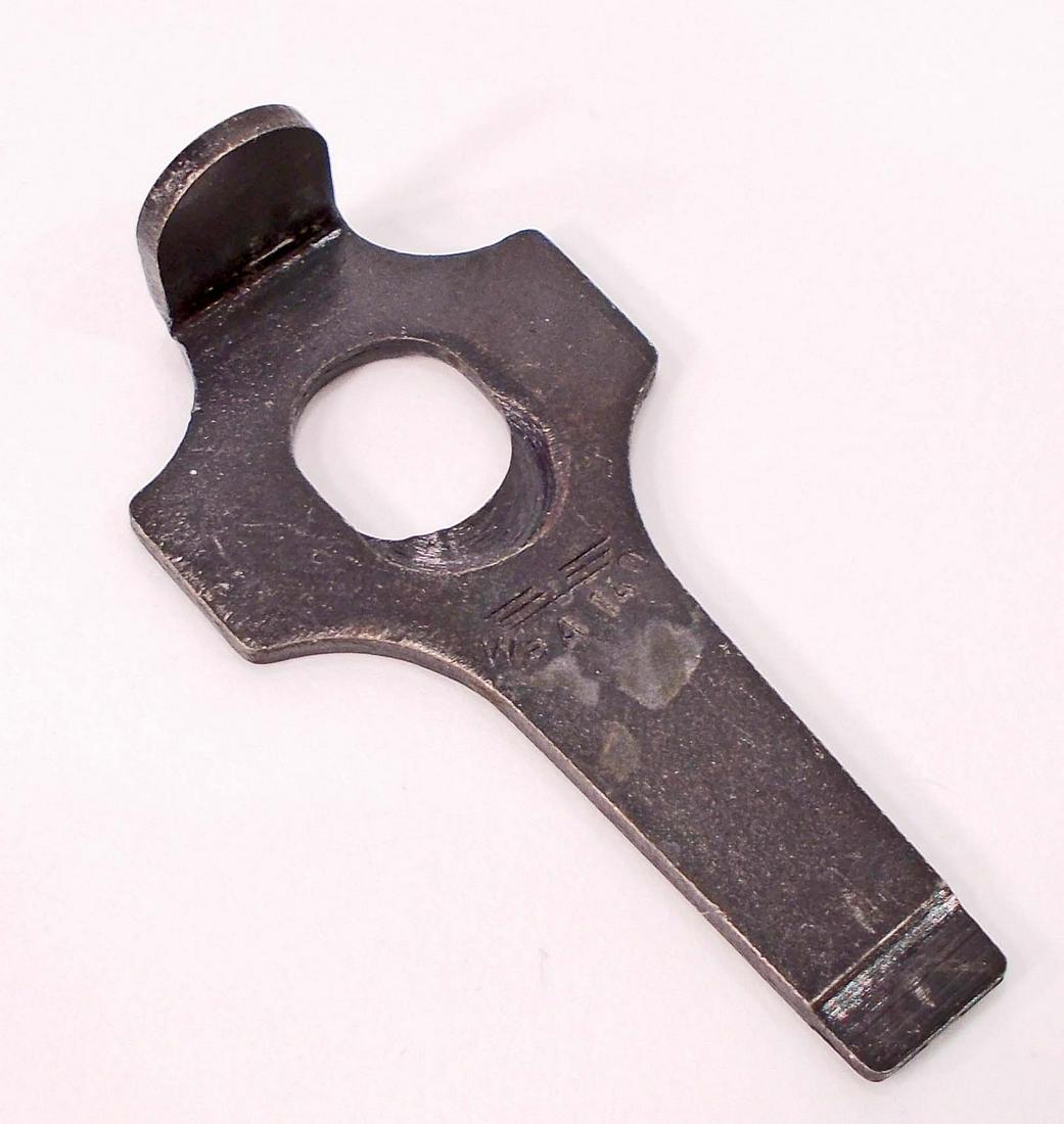 GERMAN NAZI PARABELLUM PO8 LUGER PISTOL LOADING TAKE: Piece is stamped with a waffen ampt eagle and is marked WaA 140 below. Blued machined steel construction. Excellent condition.