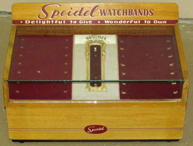 VINTAGE SPEIDEL WATCH BAND WOOD AND GLASS STORE CO: VINTAGE SPEIDEL WATCH BAND WOOD AND GLASS STORE COUNTER DISPLAY CASE - Approx. 18.5" by 11" by 11.5"