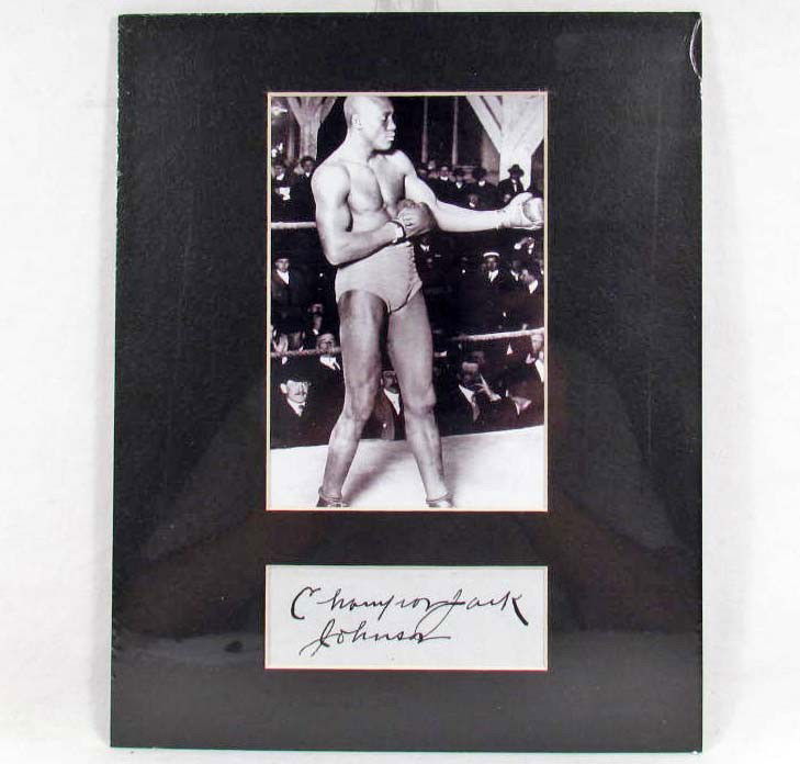 3200 - JACK JOHNSON PHOTO & FACSIMILE SIGNATURE DI