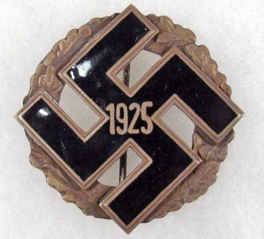 GERMAN NAZI 1925 GAU HONOR BADGE: Marked Munchen 9 on the back