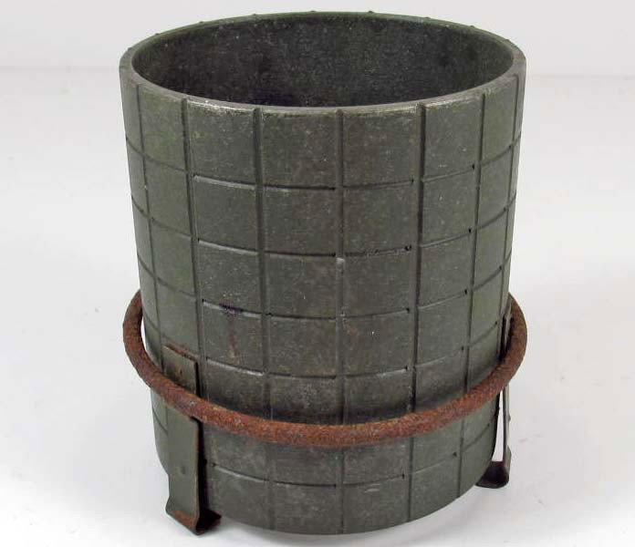 GERMAN NAZI POTATO MASHER GRENADE HEAD FRAGMENTATI: Maker marked oxo 44. Measures 2 7/8" long x 2 5/8" in diam. Includes the locking ring
