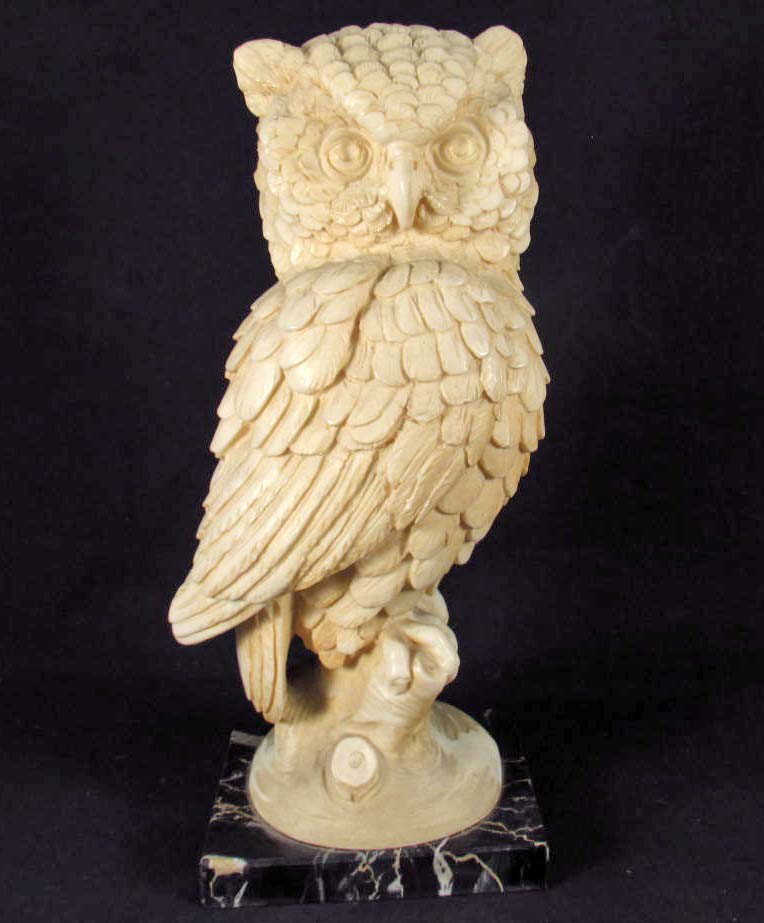 A. SANTINI OWL FIGURINE W/ BASE: N/A