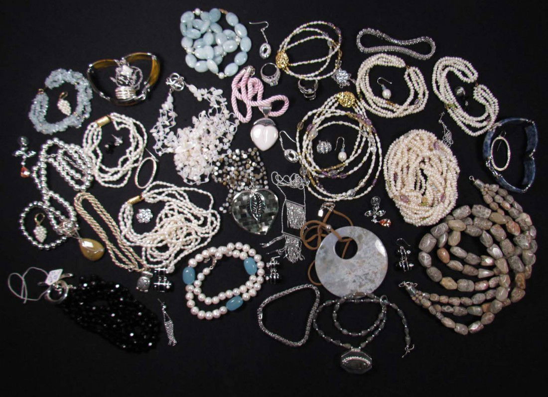 LOT OF ESTATE & STERLING SILVER JEWELRY: Incl. Freshwater Pearls, Amethyst, Citrine, Blue Topaz, Abalone, Pink Jasper, Peridot, Blue Jade, Lapis Lazuli, Tiger Eye, More!