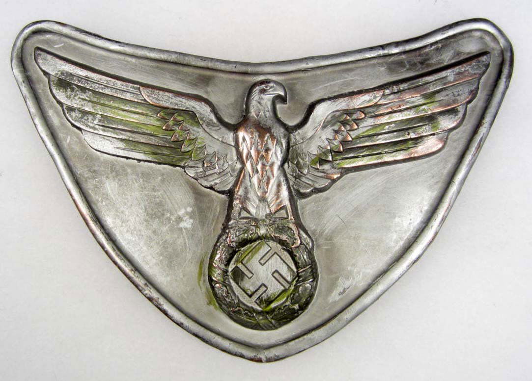 GERMAN NAZI GORGET - LARGER SIZE