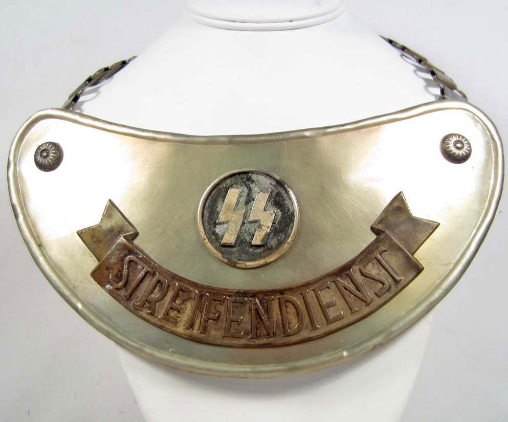 GERMAN NAZI SS STREIFENDIENST GORGET W/ CHAIN
