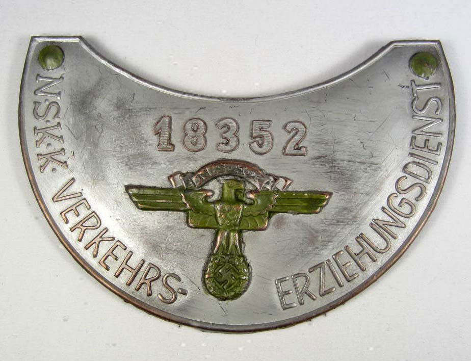 GERMAN NAZI NSKK VERKEHRS-ERZIEHUNGSDIENST GORGET