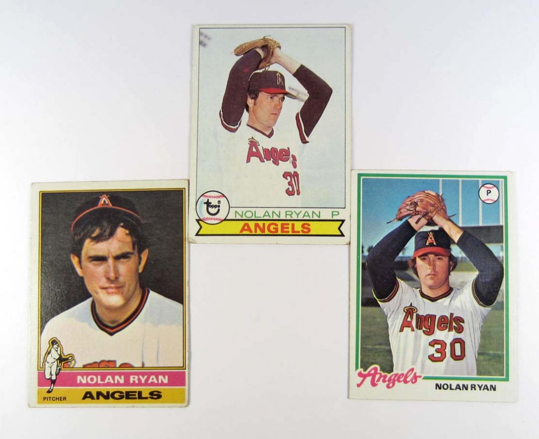 LOT OF 3 VINTAGE TOPPS NOLAN RYAN BASEBALL CARDS: 1976 #330, 1978 #400 and 1970 #115