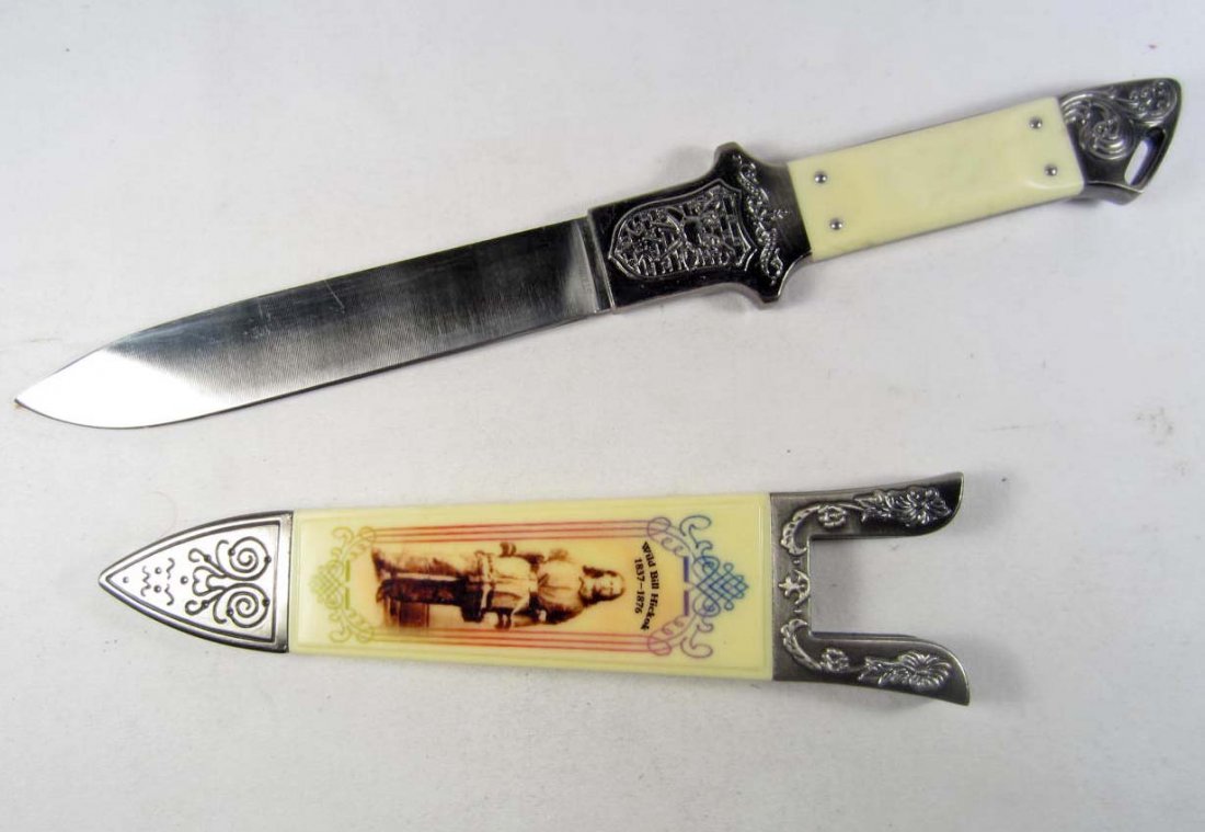 WILD BILL HICKOK BOWIE KNIFE: approx 12 1/4 closed