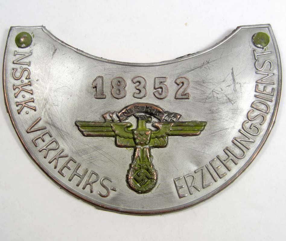 GERMAN NAZI NSKK ERKEHRS ERZIEHUNGSDIENTST GORGET